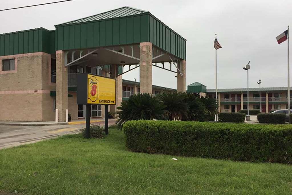 Hotel Super 8 By Wyndham Seguin Extérieur photo
