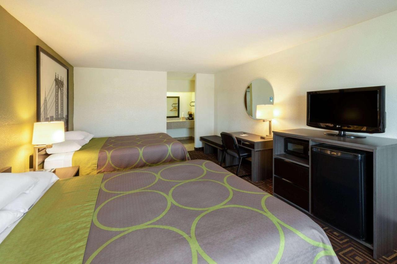 Hotel Super 8 By Wyndham Seguin Extérieur photo