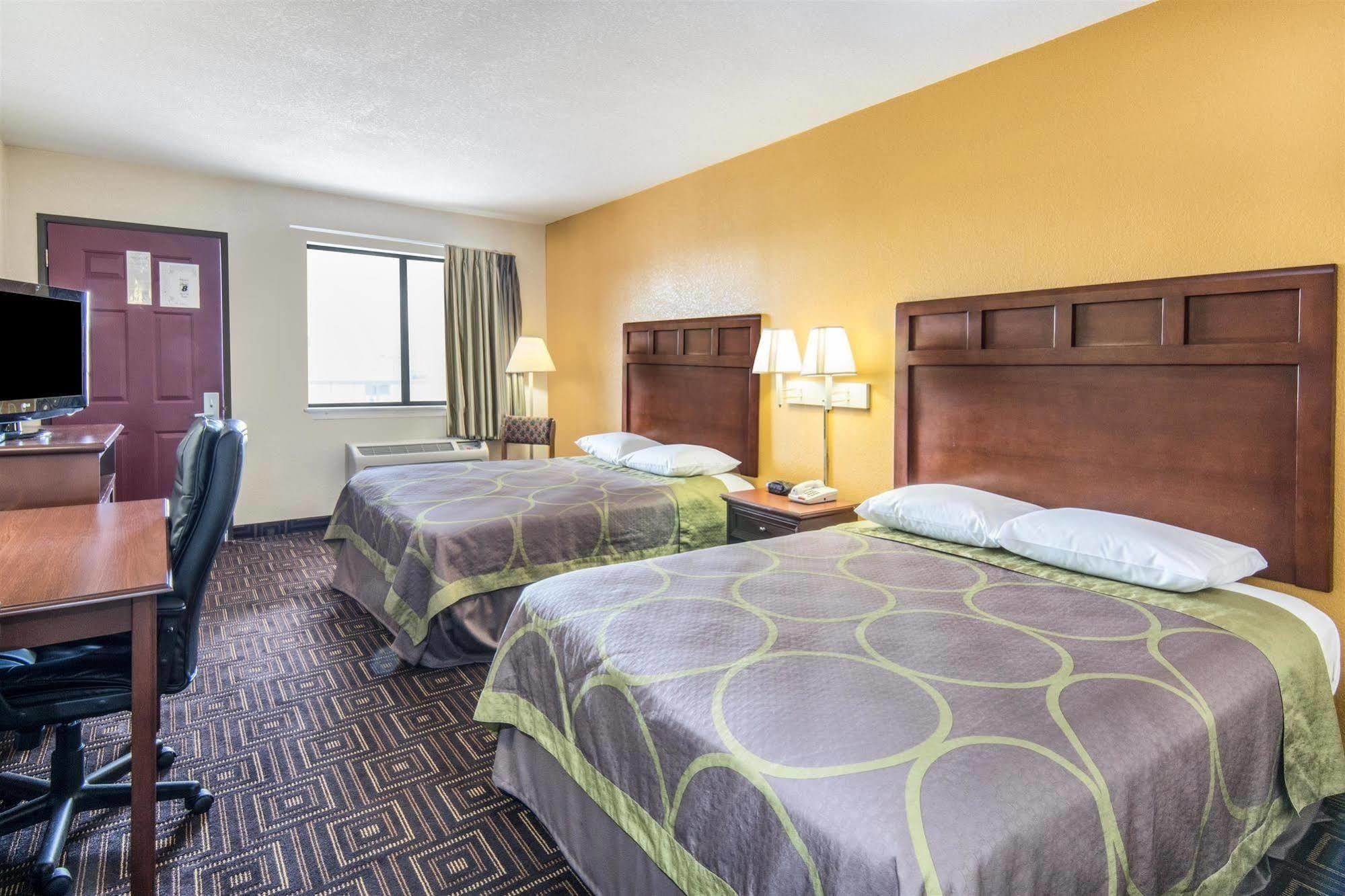 Hotel Super 8 By Wyndham Seguin Extérieur photo