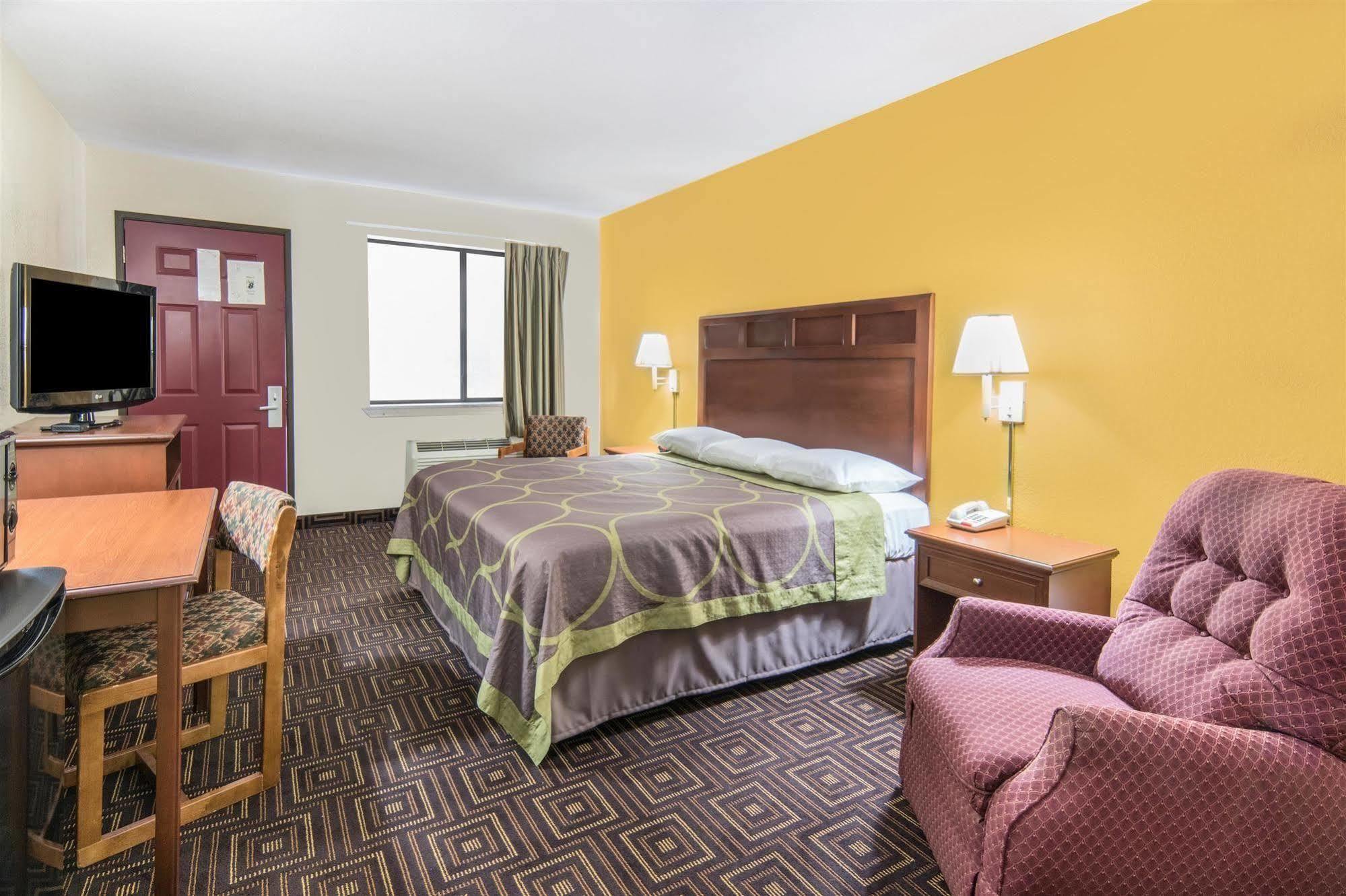 Hotel Super 8 By Wyndham Seguin Extérieur photo